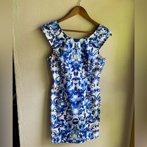 Forever 21 Blue and White Floral Sheath Dress. Size Medium